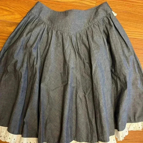 NWT Batsheva Shirley Broderie Anglaise Cotton-Chambray Skirt 6 - Picture 7 of 7